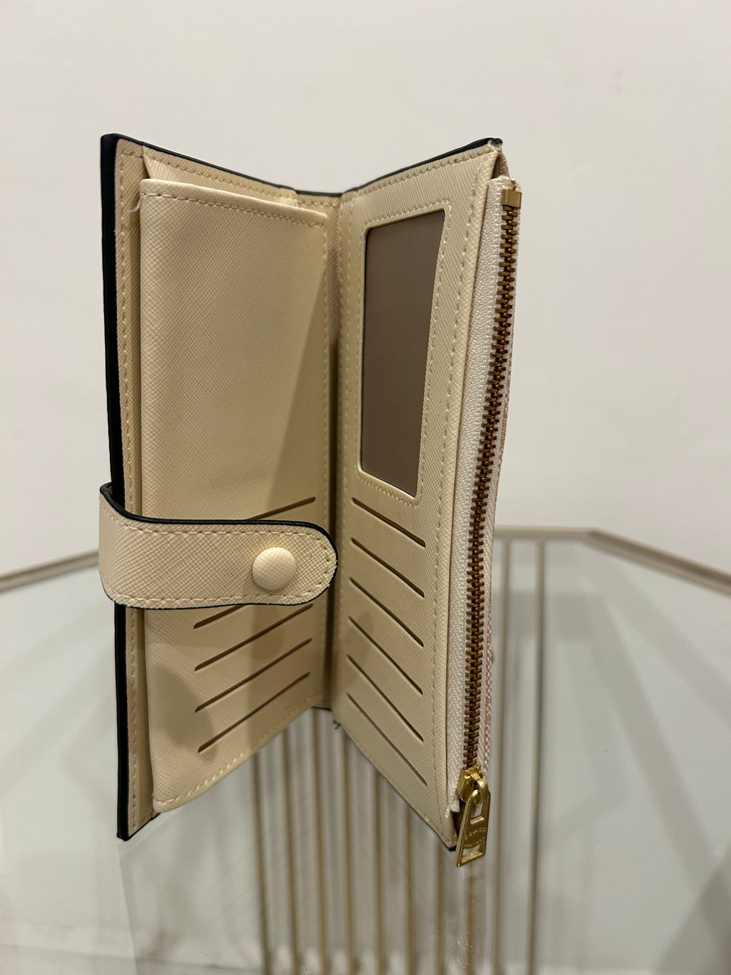 Cartera Larga Dupe Coach de Lona – Color Beige