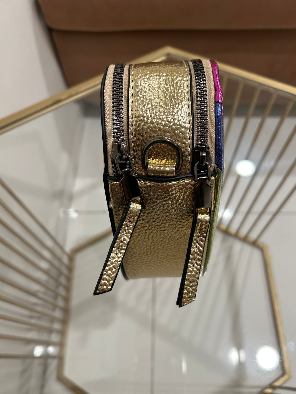 Bolsa Kurt Geiger Kensington corazón rainbow