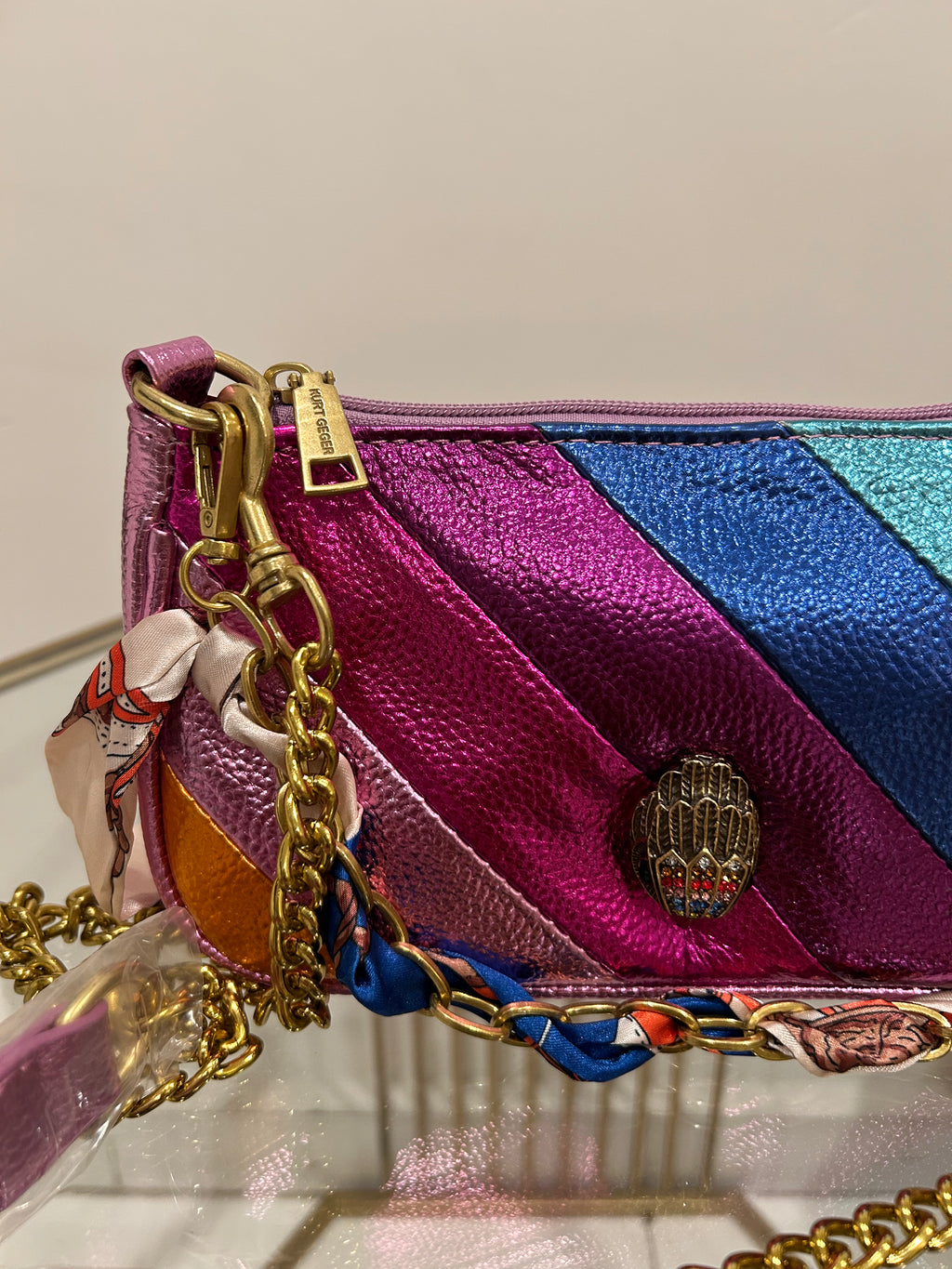 Bolsa Kurt Geiger Metálica Rainbow Multicolor con Cadena