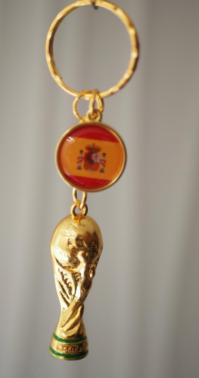 Llavero Premium Coleccionable: Trofeo Copa del Mundo FIFA con Bandera Nacional